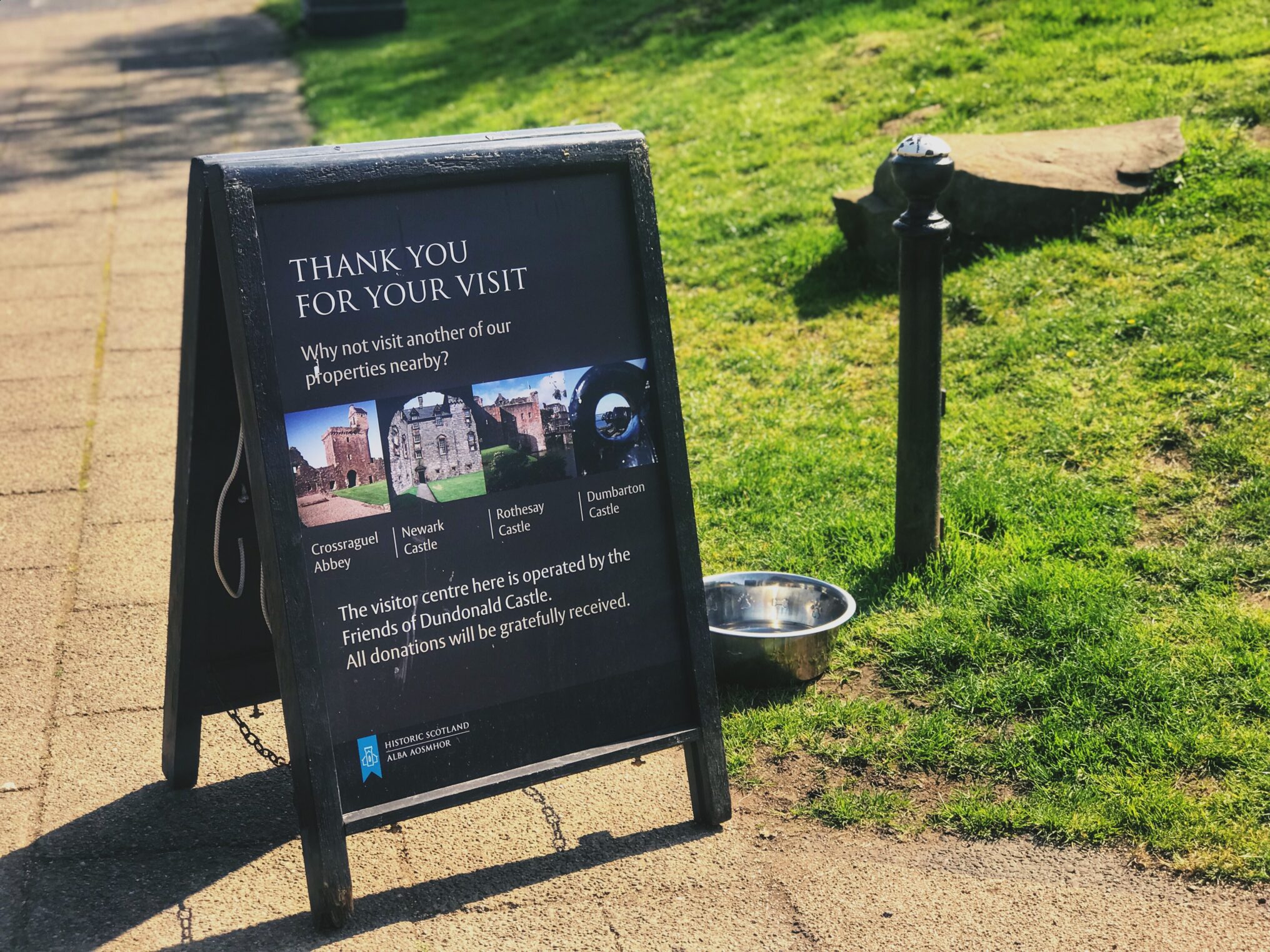 A board saying thank you for your visit outside Dundonald castle